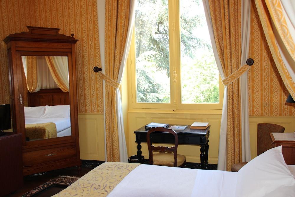 Chateau De Verrieres & 5*