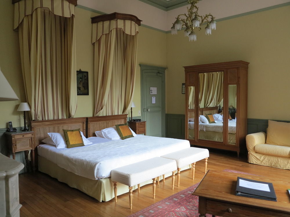 Chateau De Verrieres &